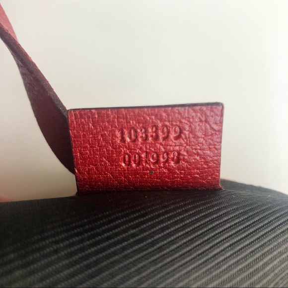 Gucci GG Pochette Shoulder Bag - Picture 5 of 12